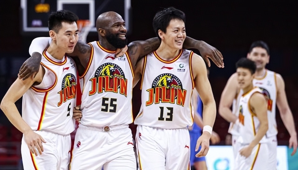 cba三双王太强了,吉林男篮外援琼斯包揽助攻王抢断王