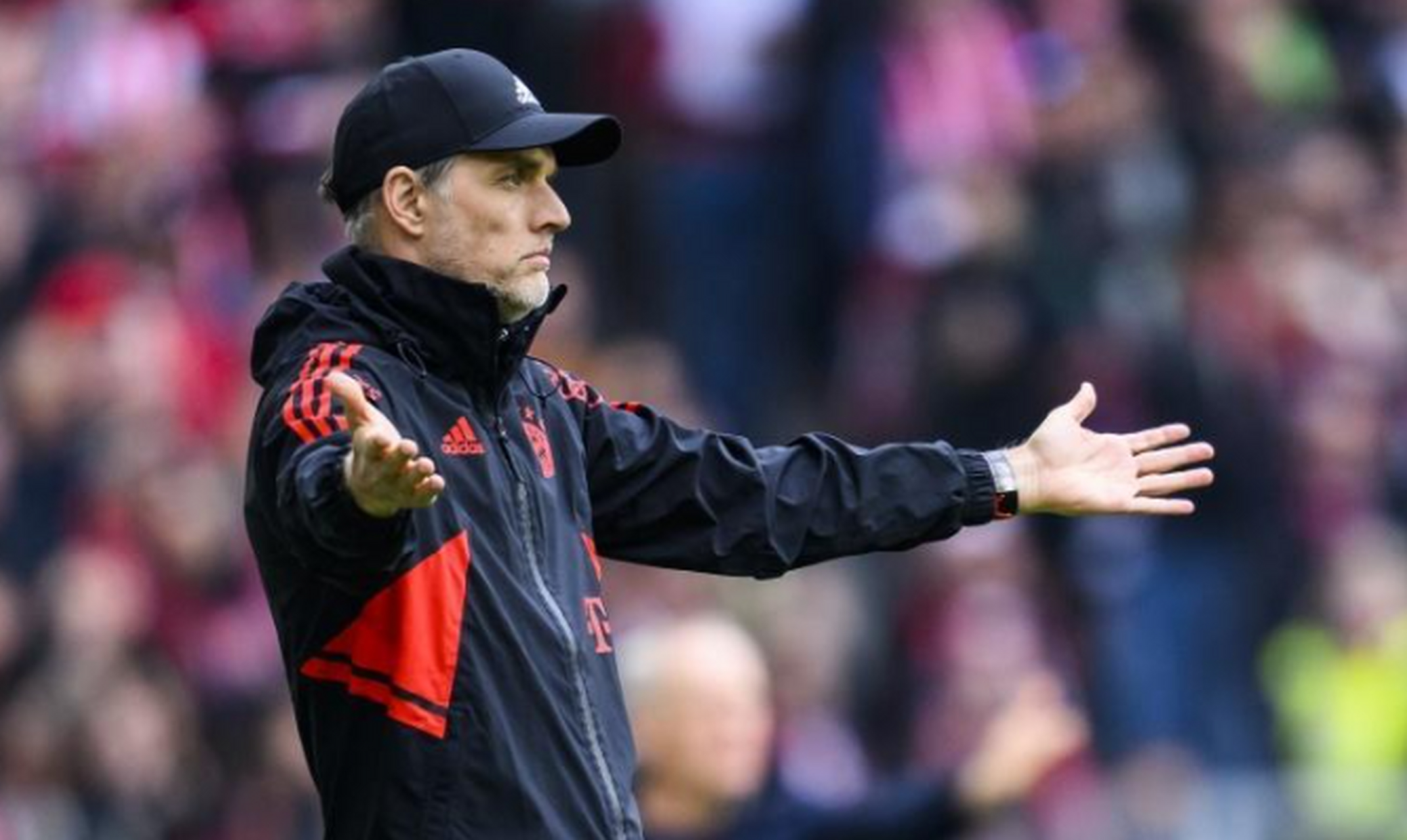 德甲卫冕冠军轰然倒下!拜仁脸都不要了,下轮目送药厂夺冠